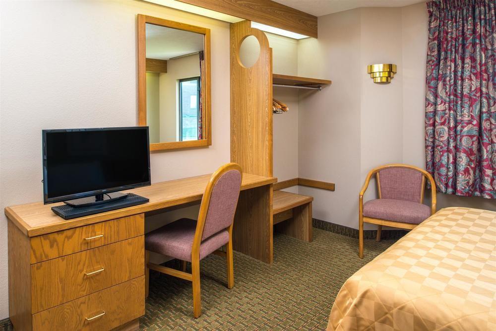 Oyo Hotel Lincoln Airport Ne, Hwy 80 Esterno foto