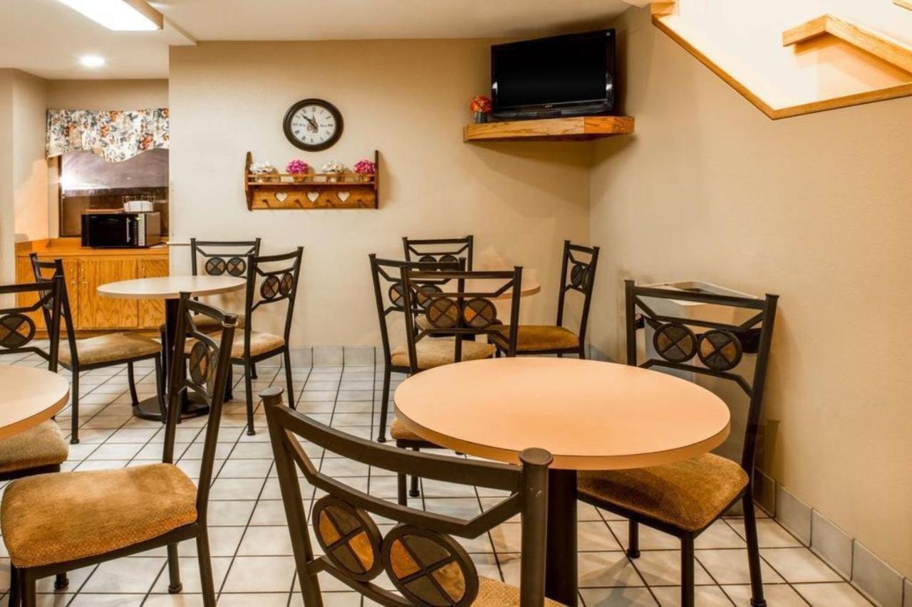 Oyo Hotel Lincoln Airport Ne, Hwy 80 Esterno foto